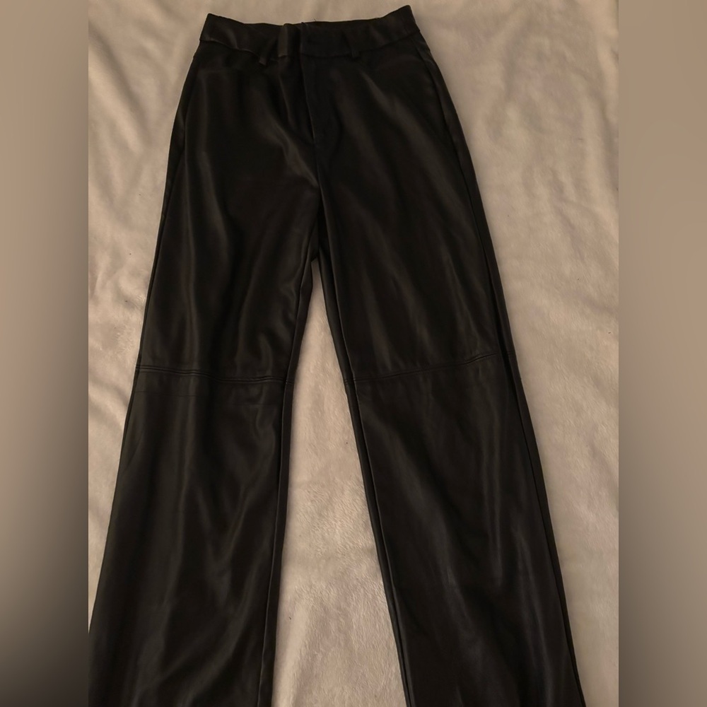 Black Women's Pants